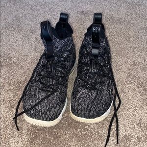 Lebron 15